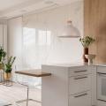 Lampa wisząca w stylu skandynawskim z metalowym, beżowym kloszem kopułą i drewnianym elementem CAP BEIGE 5664 TK Lighting