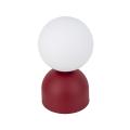 Wysoka na 52cm lampa stołowa z czerwoną podstawą i białym, kulistym kloszem MIKI 1xE27 16217 TK Lighting